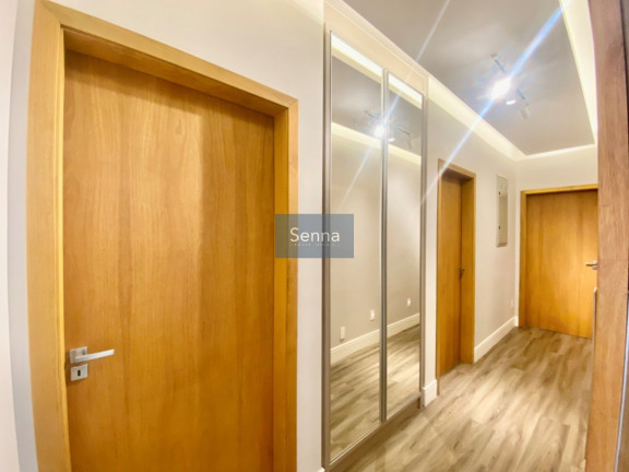 Imagem Casa com 3 Quartos à Venda, 245 m² em Jardim Novo Mundo - Jundiaí Imagem Casa com 3 Quartos à Venda, 245 m² em Jardim Novo Mundo - Jundiaí