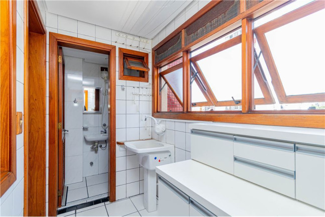 Imagem Apartamento com 3 Quartos à Venda, 129 m² em Menino Deus - Porto Alegre Imagem Apartamento com 3 Quartos à Venda, 129 m² em Menino Deus - Porto Alegre