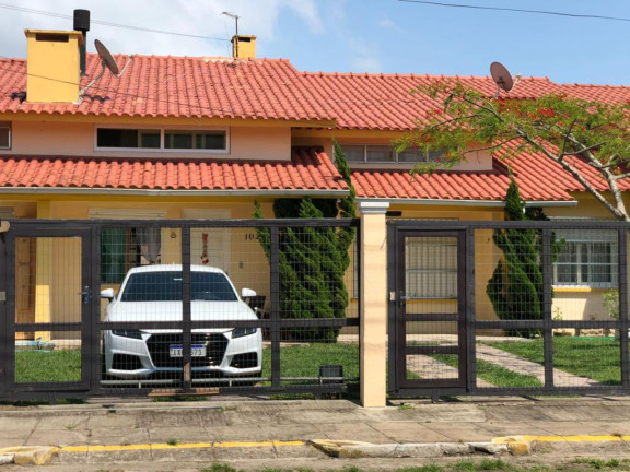 Sobrado com 2 Quartos à Venda, 70 m² em Capão Novo - Capao Da Canoa