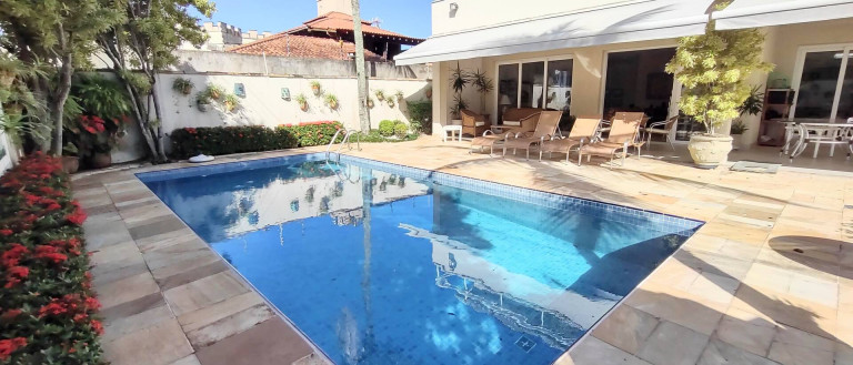 Sobrado com 7 Quartos à Venda, 400 m² em Enseada - Guarujá