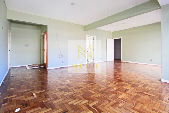 Imagem Apartamento com 3 Quartos à Venda, 135 m² em Independência - Porto Alegre Imagem Apartamento com 3 Quartos à Venda, 135 m² em Independência - Porto Alegre