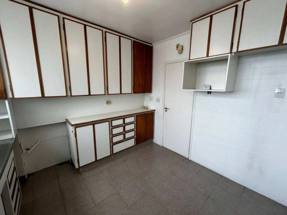 Imagem Apartamento com 3 Quartos à Venda, 190 m² Imagem Apartamento com 3 Quartos à Venda, 190 m²