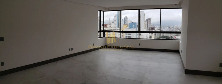 Imagem Apartamento com 3 Quartos à Venda, 130 m² em Centro - Balneário Camboriú