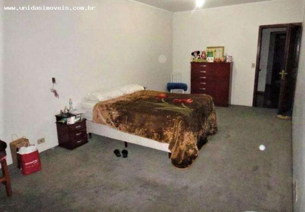 Imagem Casa com 4 Quartos à Venda, 240 m² em Jardim Dos Prados - São Paulo