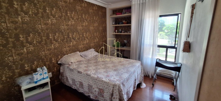 Imagem Imóvel com 4 Quartos à Venda, 240 m² em Pituba - Salvador Imagem Imóvel com 4 Quartos à Venda, 240 m² em Pituba - Salvador