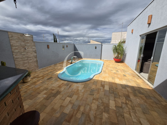 Imagem Casa com 3 Quartos à Venda, 200 m² em Jardim Cristina - Mogi Guaçu Imagem Casa com 3 Quartos à Venda, 200 m² em Jardim Cristina - Mogi Guaçu