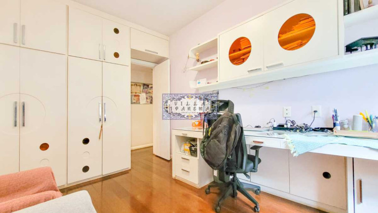 Imagem Apartamento com 4 Quartos à Venda, 230 m² em Lagoa - Rio De Janeiro Imagem Apartamento com 4 Quartos à Venda, 230 m² em Lagoa - Rio De Janeiro