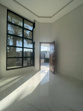 Imagem Casa com 3 Quartos à Venda, em Tijucas Imagem Casa com 3 Quartos à Venda, em Tijucas