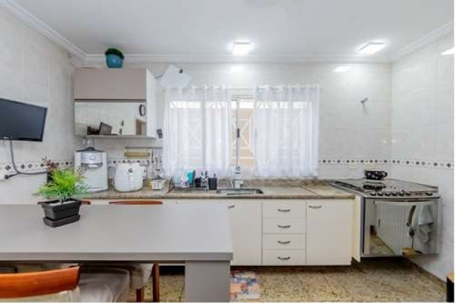 Imagem Casa com 6 Quartos à Venda, 226 m² em Vila Bertioga - São Paulo
