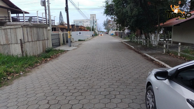 Imagem Terreno à Venda, 250 m² em Centro - Navegantes Imagem Terreno à Venda, 250 m² em Centro - Navegantes