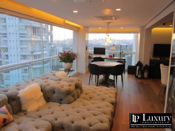Imagem Apartamento com 3 Quartos para Alugar, 157 m² em Vila Nova Conceição - São Paulo Imagem Apartamento com 3 Quartos para Alugar, 157 m² em Vila Nova Conceição - São Paulo