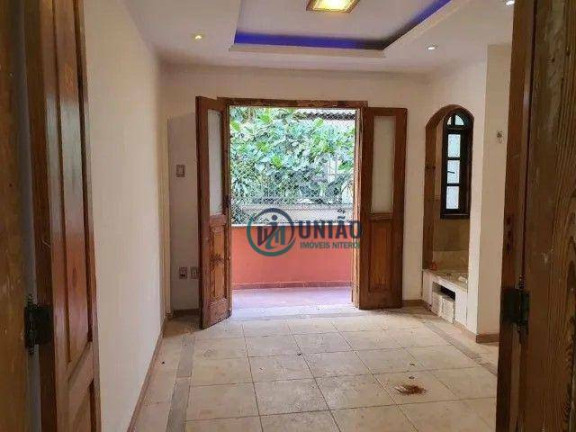 Imagem Casa com 4 Quartos à Venda, 240 m² em Ingá - Niterói