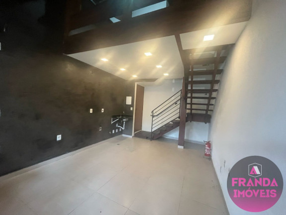 Ponto Comercial para Alugar, 20 m² em Centro - Ubatuba