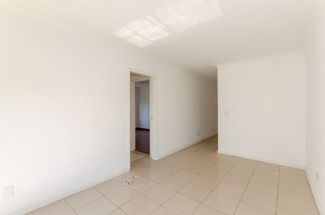 Imagem Imóvel com 2 Quartos à Venda, 64 m² em Jardim Botânico - Porto Alegre Imagem Imóvel com 2 Quartos à Venda, 64 m² em Jardim Botânico - Porto Alegre