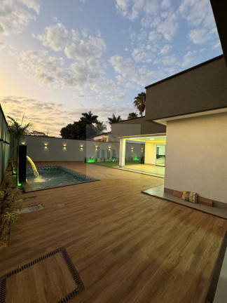 Imagem Casa com 3 Quartos à Venda, 200 m² em Parque Das Flores - Goiânia