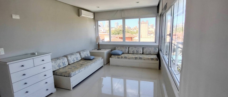 Imagem Sobrado com 7 Quartos à Venda, 400 m² em Enseada - Guarujá