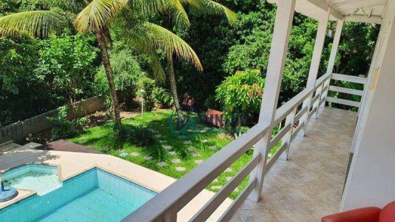 Casa com 5 Quartos à Venda, 277 m² em Pendotiba - Niterói