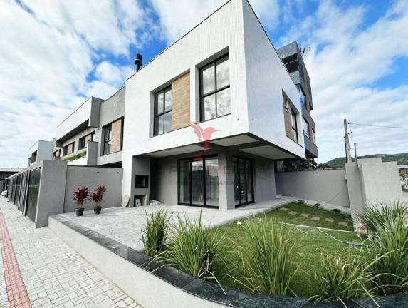 Imagem Sobrado com 2 Quartos à Venda, 80 m² em Bombinhas - Bombinhas Imagem Sobrado com 2 Quartos à Venda, 80 m² em Bombinhas - Bombinhas