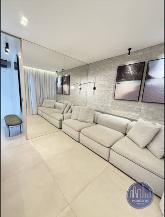 Imagem Apartamento com 3 Quartos para Alugar, 122 m² em Centro - Balneário Camboriú Imagem Apartamento com 3 Quartos para Alugar, 122 m² em Centro - Balneário Camboriú