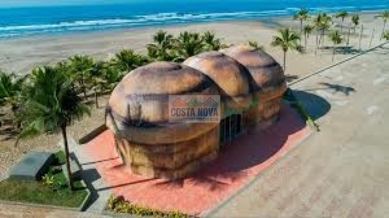 Imagem Casa com 2 Quartos à Venda, 150 m²