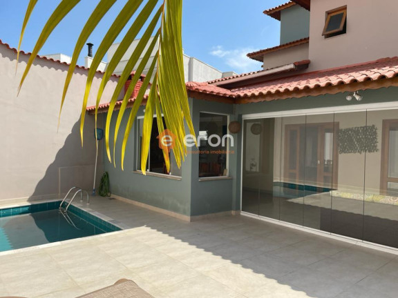 Casa com 3 Quartos à Venda, 439 m²