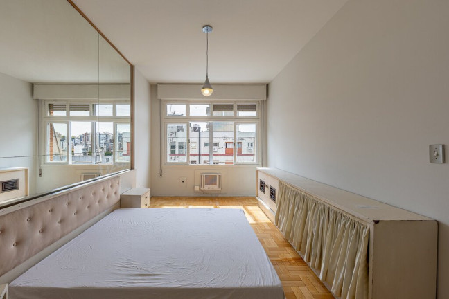 Imagem Apartamento com 2 Quartos à Venda, 100 m² em Moinhos De Vento - Porto Alegre Imagem Apartamento com 2 Quartos à Venda, 100 m² em Moinhos De Vento - Porto Alegre
