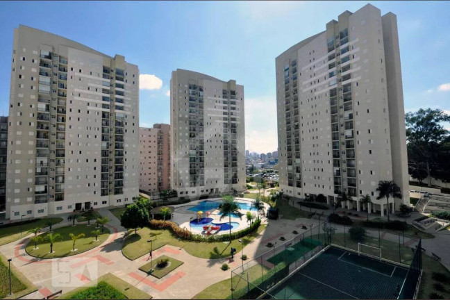 Imagem Apartamento com 2 Quartos à Venda, 51 m² em Umuarama - Osasco