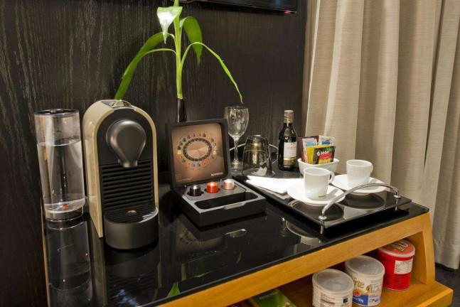 Imagem Apartamento com 1 Quarto para Alugar, 29 m² em Itaim Bibi - São Paulo Imagem Apartamento com 1 Quarto para Alugar, 29 m² em Itaim Bibi - São Paulo
