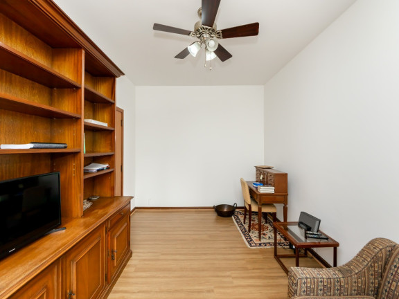 Imagem Apartamento com 4 Quartos à Venda, 244 m² em Vila Uberabinha - São Paulo