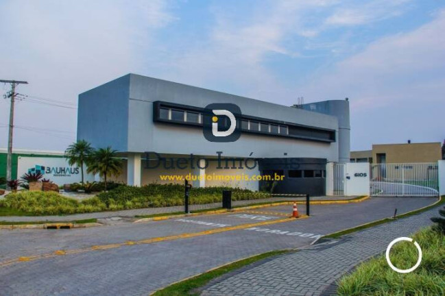 Terreno à Venda, 490 m² em Camobi - Santa Maria