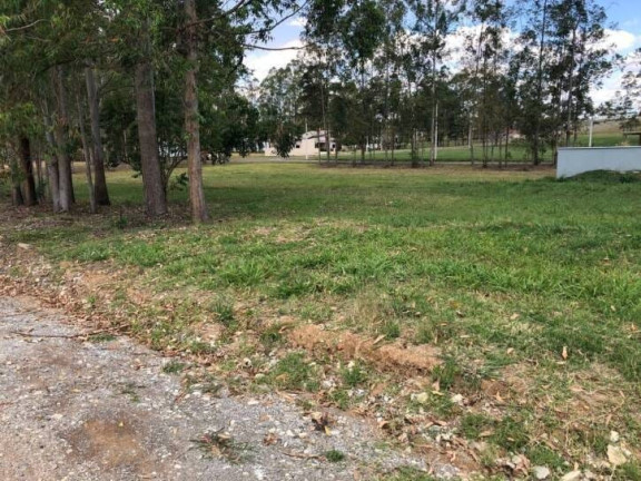 Imagem Terreno à Venda, 450 m² em Condomínio Ninho Verde I - Porangaba Imagem Terreno à Venda, 450 m² em Condomínio Ninho Verde I - Porangaba
