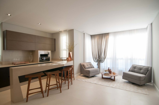 Imagem Imóvel com 4 Quartos à Venda, 153 m² em Centro - Balneário Camboriú Imagem Imóvel com 4 Quartos à Venda, 153 m² em Centro - Balneário Camboriú
