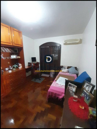 Imagem Casa com 4 Quartos à Venda,  em Nossa Senhora Medianeira - Santa Maria