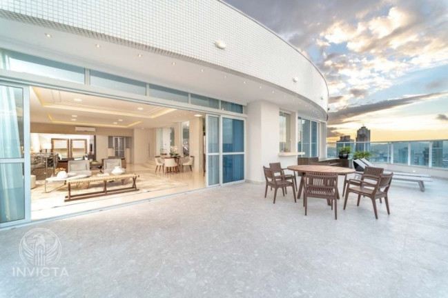 Imagem Cobertura com 6 Quartos à Venda, 740 m² em Barra Sul - Balneário Camboriú Imagem Cobertura com 6 Quartos à Venda, 740 m² em Barra Sul - Balneário Camboriú