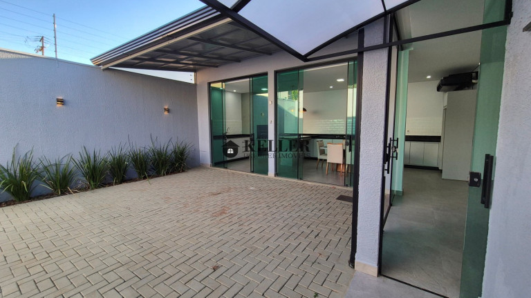 Imagem Casa com 3 Quartos à Venda, 300 m² em Jardim Tarobá - Foz Do Iguaçu