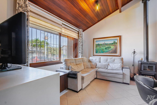 Imagem Casa com 3 Quartos à Venda, 274 m² em Igara - Canoas Imagem Casa com 3 Quartos à Venda, 274 m² em Igara - Canoas
