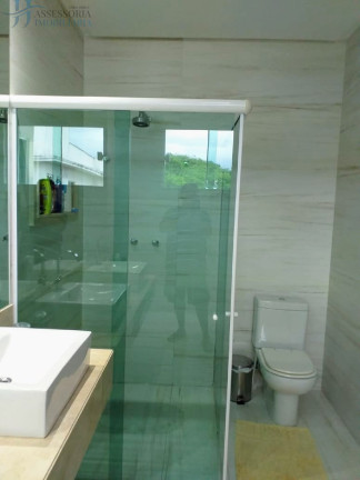 Imagem Casa com 4 Quartos para Alugar ou Temporada, 300 m² em Parque Do Jiqui - Parnamirim Imagem Casa com 4 Quartos para Alugar ou Temporada, 300 m² em Parque Do Jiqui - Parnamirim