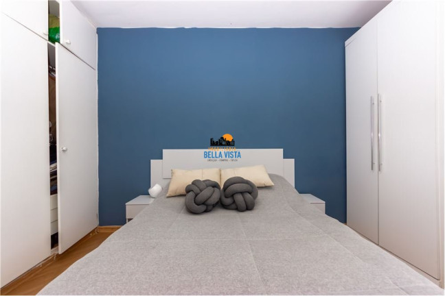 Apartamento com 1 Quarto à Venda,  em Moema - São Paulo