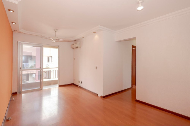 Imagem Imóvel com 3 Quartos à Venda, 68 m² em Jardim Carvalho - Porto Alegre Imagem Imóvel com 3 Quartos à Venda, 68 m² em Jardim Carvalho - Porto Alegre