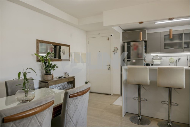 Imagem Apartamento com 2 Quartos à Venda, 58 m² em Passo Da Areia - Porto Alegre