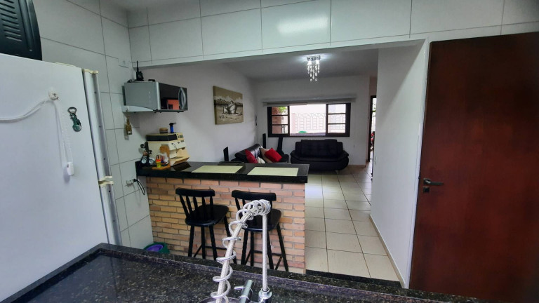 Imagem Casa com 2 Quartos à Venda, 95 m² em Tabatinga - Caraguatatuba