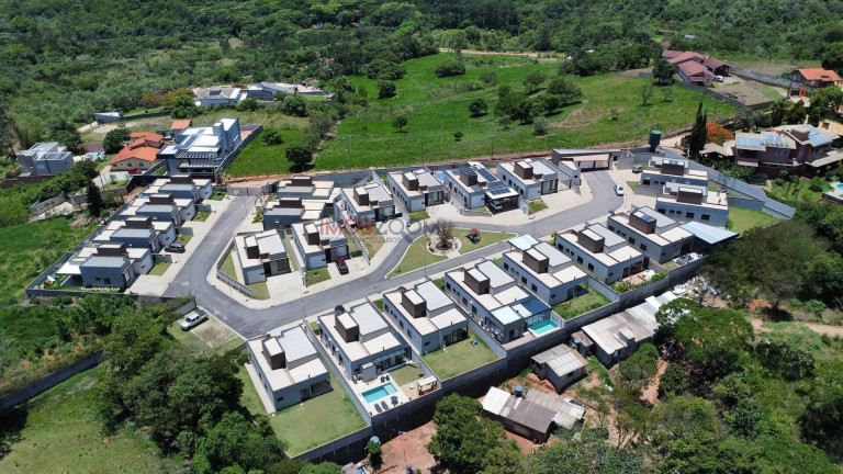 Imagem Casa com 3 Quartos à Venda, 298 m² em Marmeleiro - Atibaia Imagem Casa com 3 Quartos à Venda, 298 m² em Marmeleiro - Atibaia