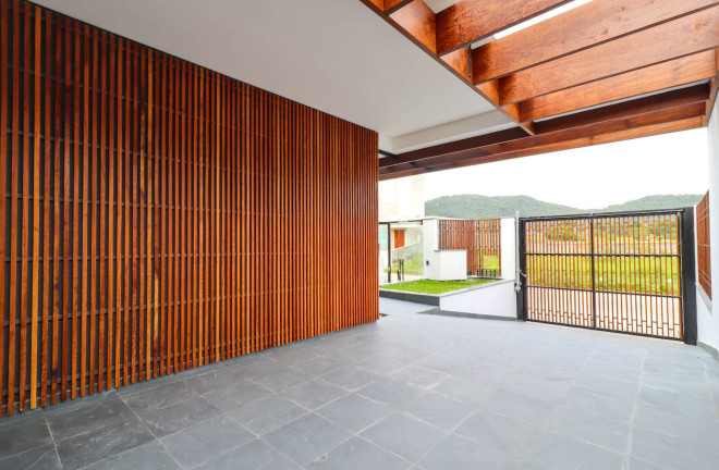 Imagem Casa com 3 Quartos à Venda, em Rio Tavares - Florianópolis Imagem Casa com 3 Quartos à Venda, em Rio Tavares - Florianópolis