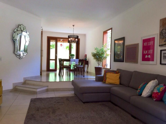 Imagem Casa com 3 Quartos à Venda, 135 m² em Chácaras Cataguá - Taubaté Imagem Casa com 3 Quartos à Venda, 135 m² em Chácaras Cataguá - Taubaté