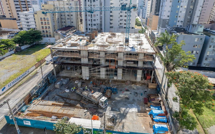 Imagem Apartamento com 4 Quartos à Venda, 142 m² em Centro - Balneário Camboriú Imagem Apartamento com 4 Quartos à Venda, 142 m² em Centro - Balneário Camboriú