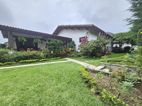 Casa com 4 Quartos à Venda, 329 m² em Alto - Teresópolis