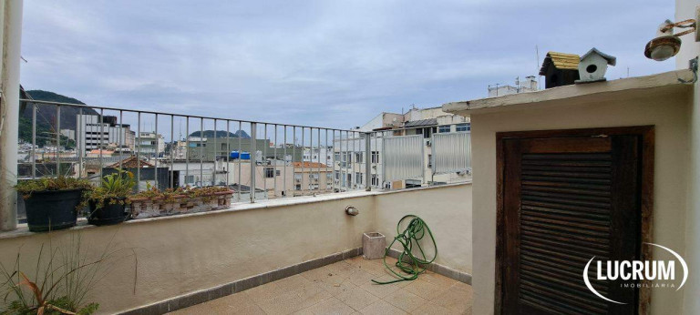 Imagem Cobertura com 4 Quartos à Venda, 230 m² em Copacabana - Rio De Janeiro Imagem Cobertura com 4 Quartos à Venda, 230 m² em Copacabana - Rio De Janeiro