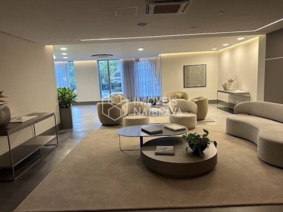 Apartamento com 4 Quartos para Alugar, 257 m² em Centro - Balneário Camboriú