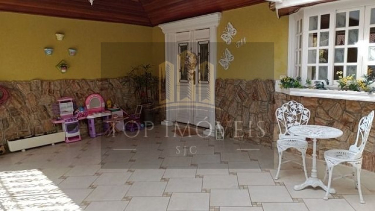 Imagem Casa com 3 Quartos à Venda, 250 m² em Bosque Dos Eucaliptos - São José Dos Campos Imagem Casa com 3 Quartos à Venda, 250 m² em Bosque Dos Eucaliptos - São José Dos Campos
