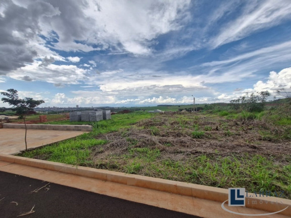 Imagem Terreno à Venda, 260 m² em Villas Do Mirante - Ribeirão Preto Imagem Terreno à Venda, 260 m² em Villas Do Mirante - Ribeirão Preto